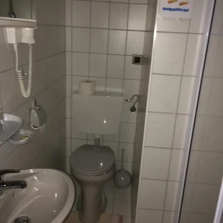 Klammer Frühstückspension *